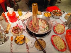 -大芊金重庆串串火锅(南京路店)
