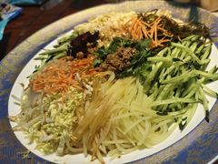 -老码头黑皮肘子锅包肉(赣水路店)