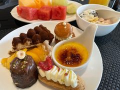 -圣丰索菲特·2 On 988 Café 自助餐厅