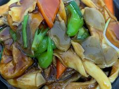 双菇面筋煲-胡子饮食店