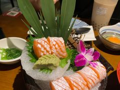 三文鱼鱼腩-魔丼屋(日月光店)