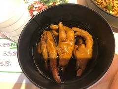 鲍汁凤爪-来龙里 精致 东南亚餐室(万象城店)