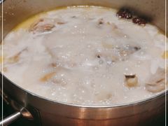 -洪氏嗨捞·猪肚鸡火锅(阳光天地店)