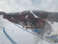 -亚布力新体委滑雪场