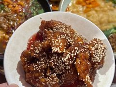 -爆炸头阿姨小四川正宗川味小吃(无任何分店)