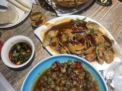 -嗨辣小聚·盘锦河蟹·海鲜烧烤龙虾(盘锦十年好店)