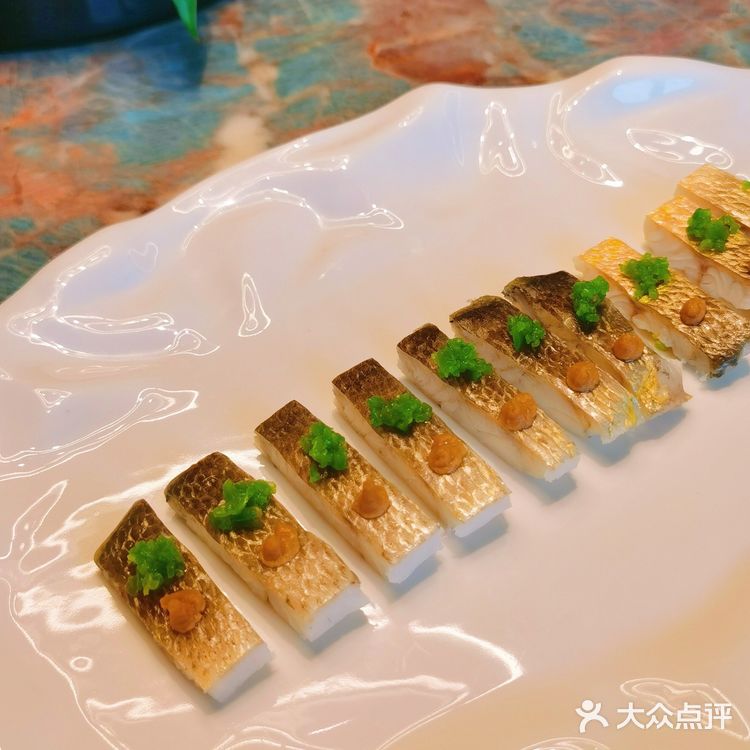360度全湖景视觉粤菜馆｜悦膳坊
