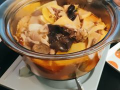 -满格嗦新疆椒麻鸡火锅.炒米粉(川大江安校区店)