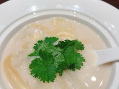 鱼翅煲-瑞华酒楼(佳景国际店)
