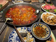 -旧街市鲜货老火锅(大光路店)