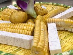 香芋-墨脱石锅椰子鸡•香草鸭•东山羊(大东海店)