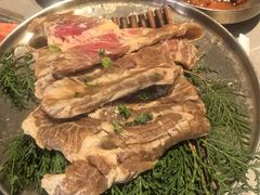 -草家酱蟹炭火烤肉店(珲春南路一店)
