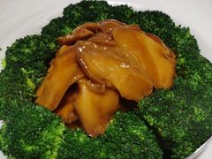 -万龙洲海鲜(大兴绿地缤纷城店)