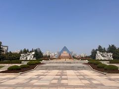 -上海市龙华烈士陵园