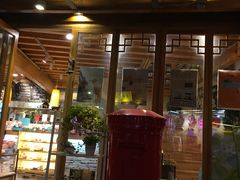 门面-猫的天空之城概念书店(丽江古城饮玉巷店)