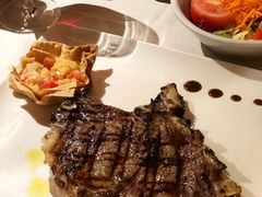t骨牛排-奥斯特牛排馆(圣母百花大教堂)
