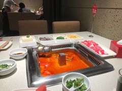 -海底捞火锅鲜切牛肉主题店(长寿路店)