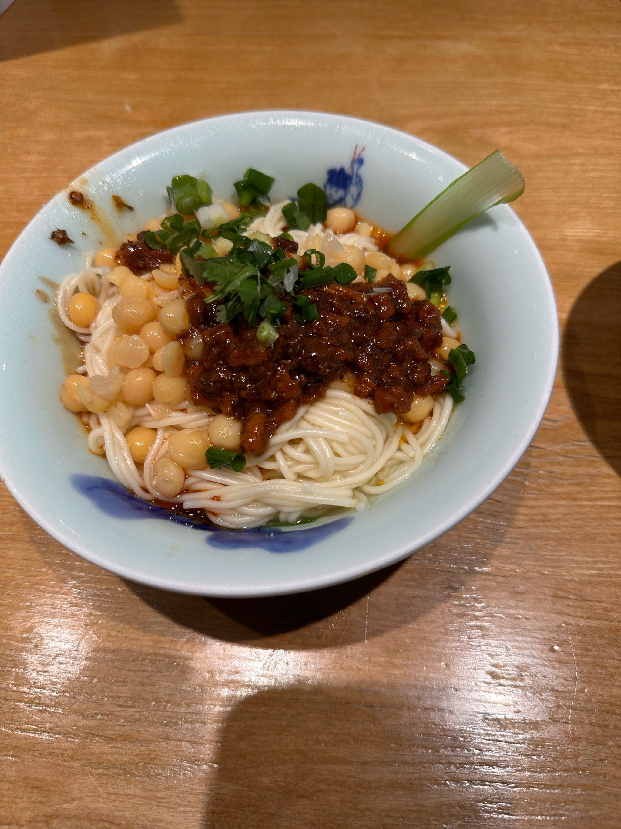 兵哥豌杂面