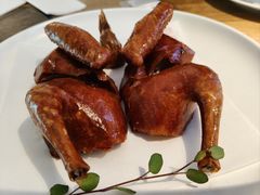 玻璃脆皮乳鸽-墨宴(西洋湖店)