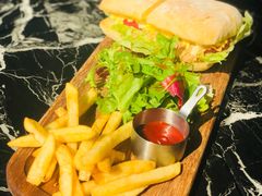 金枪鱼三明治-The place那儿(新城国际店)