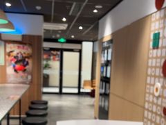 -麦当劳(百联西郊购物中心店)