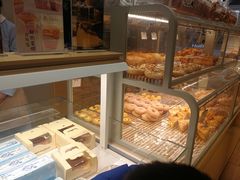-好利来(康虹路店)