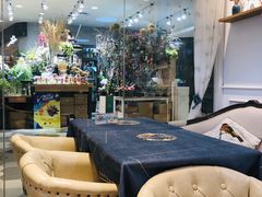 -燕庭·纯燕窝·甜品下午茶(南京西路店)