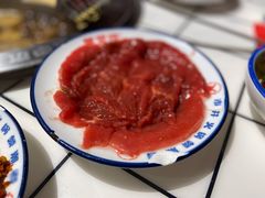 手切鲜牛肉-喜悦小串丹东小黄牛海鲜烧烤大排档(民主广场店)