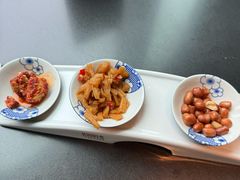 -凤凰湘语·平价海鲜餐厅(浦东旗舰店)