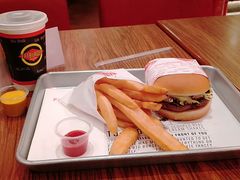 -FATBURGER 特富客汉堡(外交公寓店)