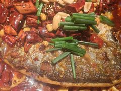 -鸣记脆皮烤鱼·海鲜烤鱼(三八广场店)