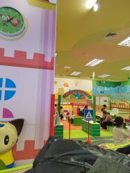 -莫莉幻想儿童乐园(武汉经开永旺店)