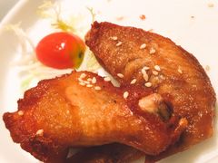 招牌烤鸡翅-姚姚酸菜鱼·金戈戈香港豉油鸡(喜荟城联名店)