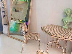 -浮漫咖啡(镜湖万达广场店)