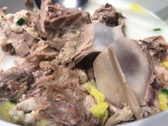 鸭架豆腐汤-京味张·北京烤鸭(天河南二路店)