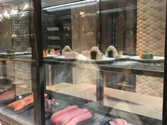 面包甜点陈列柜-桂林喜来登饭店雅琴餐厅