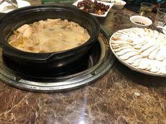 -菌海森林·非遗野生菌火锅(西山区滇池路摩根道店)
