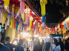 -周日夜市