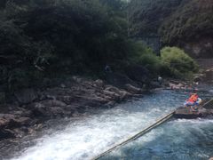 -安吉龙王山峡谷漂流