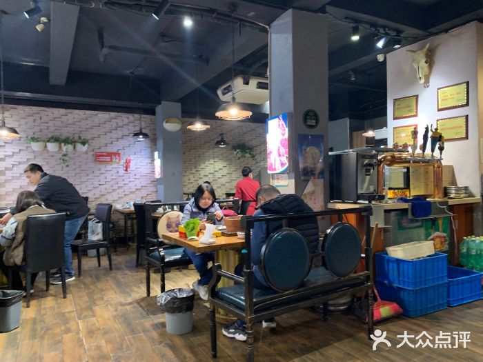 兄弟龙虾(胜太路总店)大堂图片