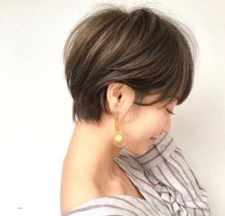 -AYO SALON