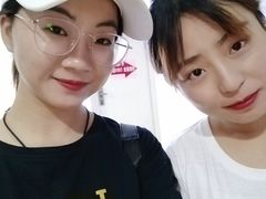 -提一眼镜·蔡司·依视路(小寨店)