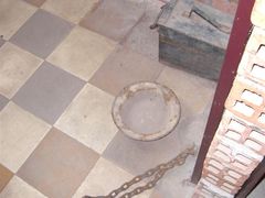 -吐斯廉屠杀博物馆