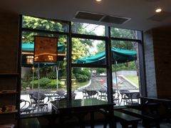 靠窗位-星巴克(南宁民歌湖店)