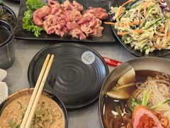 -啊美丽炭火烤肉(滑翔一店)