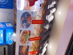 -爆炸头阿姨小四川正宗川味小吃(无任何分店)