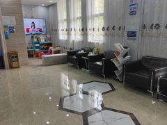 -茂菊口腔连锁(浦东南路店)