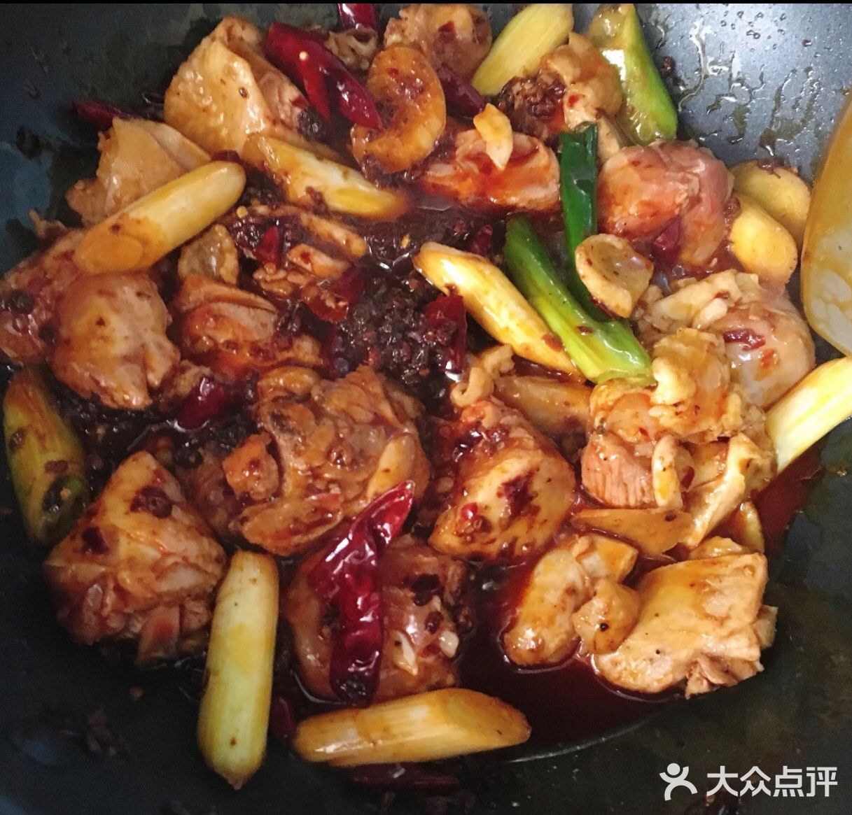 简单易做的家庭版辣椒鸡块大盘鸡