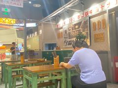 -黑白电视老长沙吃货铺(南岗万达店)