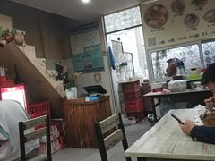 大堂-韦记螺蛳粉(NO2店)